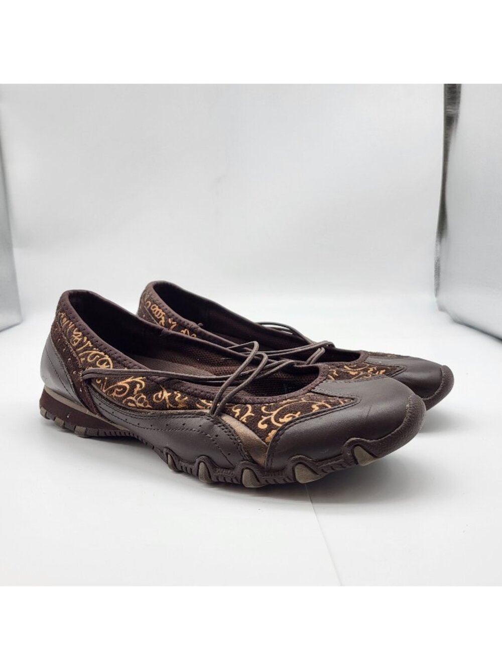 Skechers Brown Leather Bikers sz 9 slip on flats Walking shoes Comfort